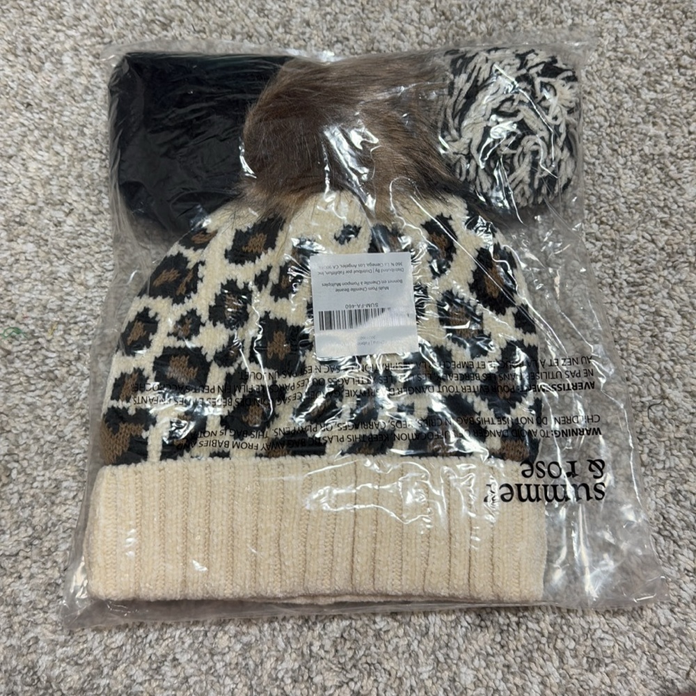 NWT Summer & Rose Animal Print Multi Pom Chenille Beanie with Interchanging Poms - Picture 8 of 8